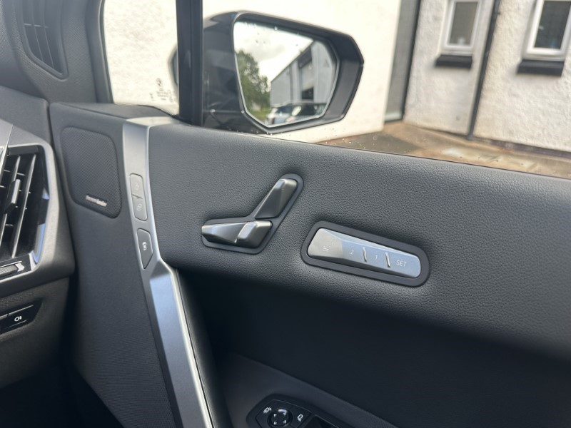 Used BMW iX 2025 for sale - 77391870: Photo 30