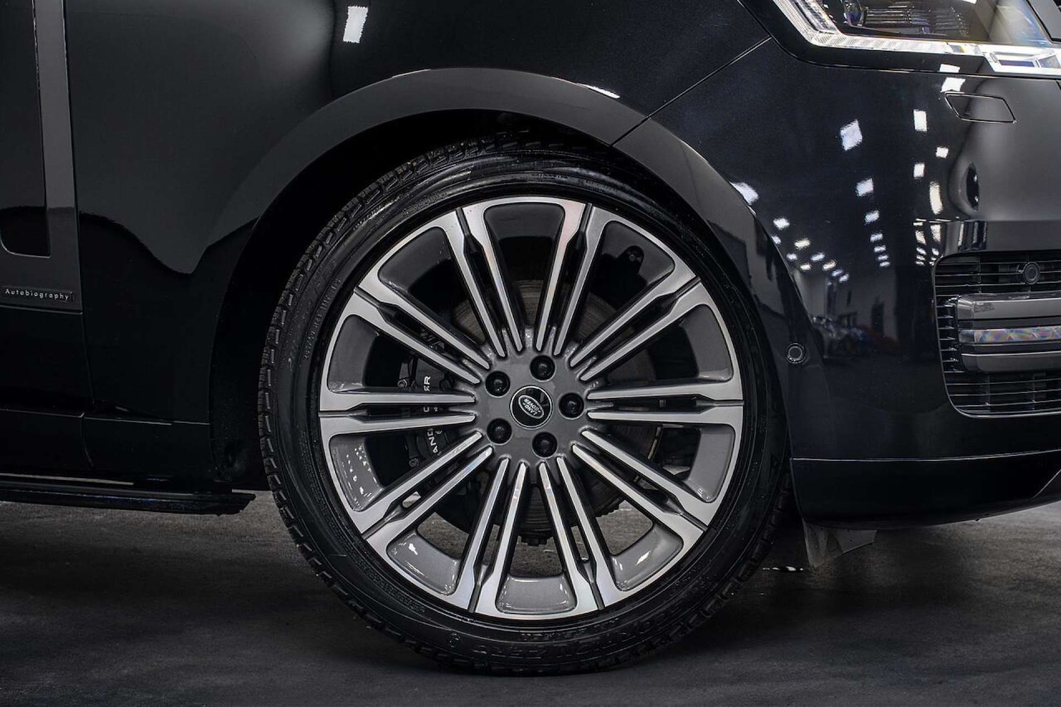 Used Land Rover Range Rover 2023 for sale - 77406675: Photo 4