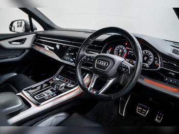 Used Audi Q7 2022 for sale - 77007787: Photo