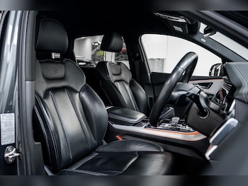 Used Audi Q7 2022 for sale - 77007787: Photo