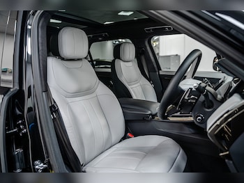 Used Land Rover Range Rover Sport 2024 for sale - 75728092: Photo