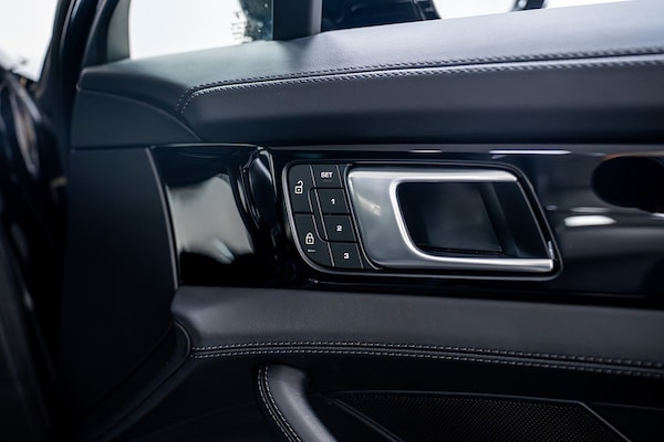 Used Porsche Panamera 2023 for sale - 76280530: Photo 25