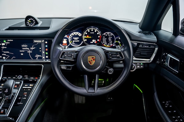 Used Porsche Panamera 2023 for sale - 76280530: Photo 32