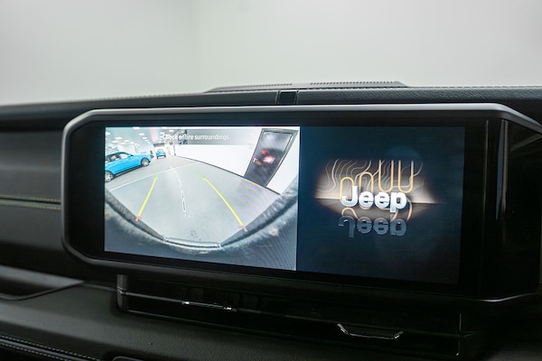 Used Jeep Wrangler 2024 for sale - 76206717: Photo 32