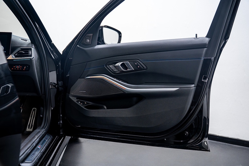 Used BMW 3 Series 2024 for sale - 76320245: Photo 25