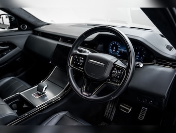 Used Land Rover Range Rover Evoque 2024 for sale - 77200901: Photo