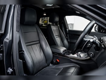 Used Land Rover Range Rover Evoque 2024 for sale - 77200901: Photo