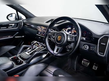 Used Porsche Cayenne 2021 for sale - 77406671: Photo