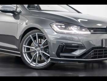 Used Volkswagen Golf 2018 for sale - 74795156: Photo