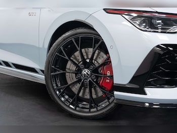 Used Volkswagen Golf 2025 for sale - 77730201: Photo