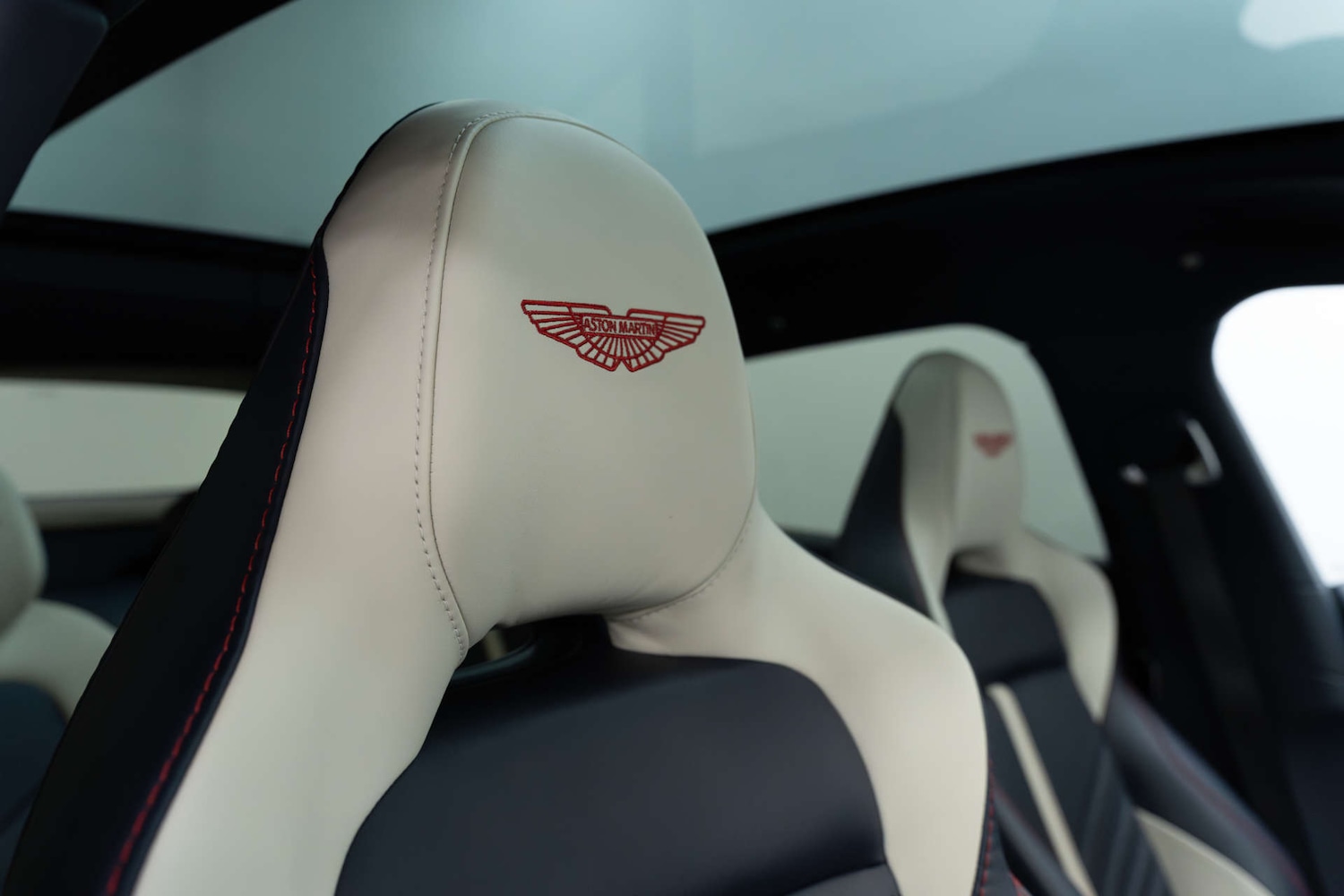 Used Aston Martin DBX 2023 for sale - 77590627: Photo 18