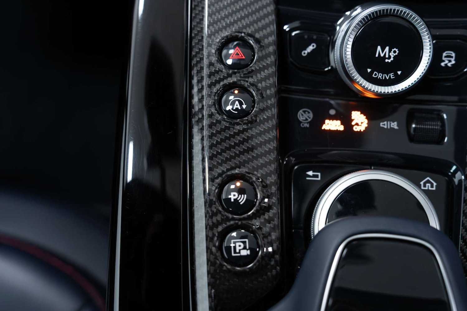 Used Aston Martin DBX 2023 for sale - 77590627: Photo 25