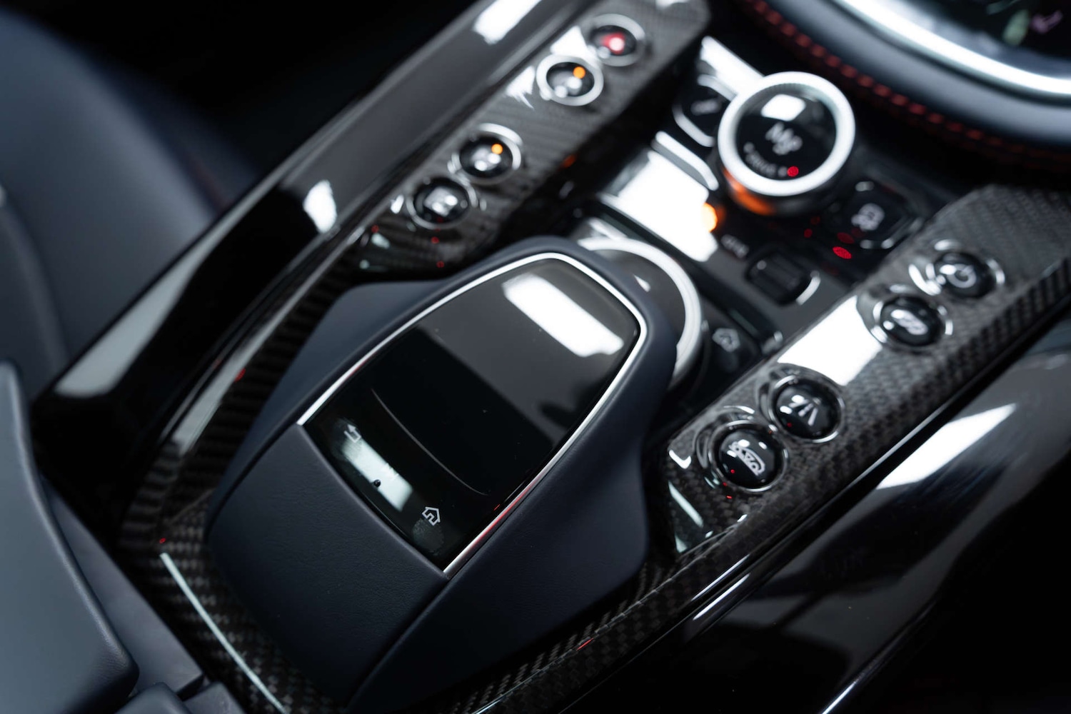 Used Aston Martin DBX 2023 for sale - 77590627: Photo 28