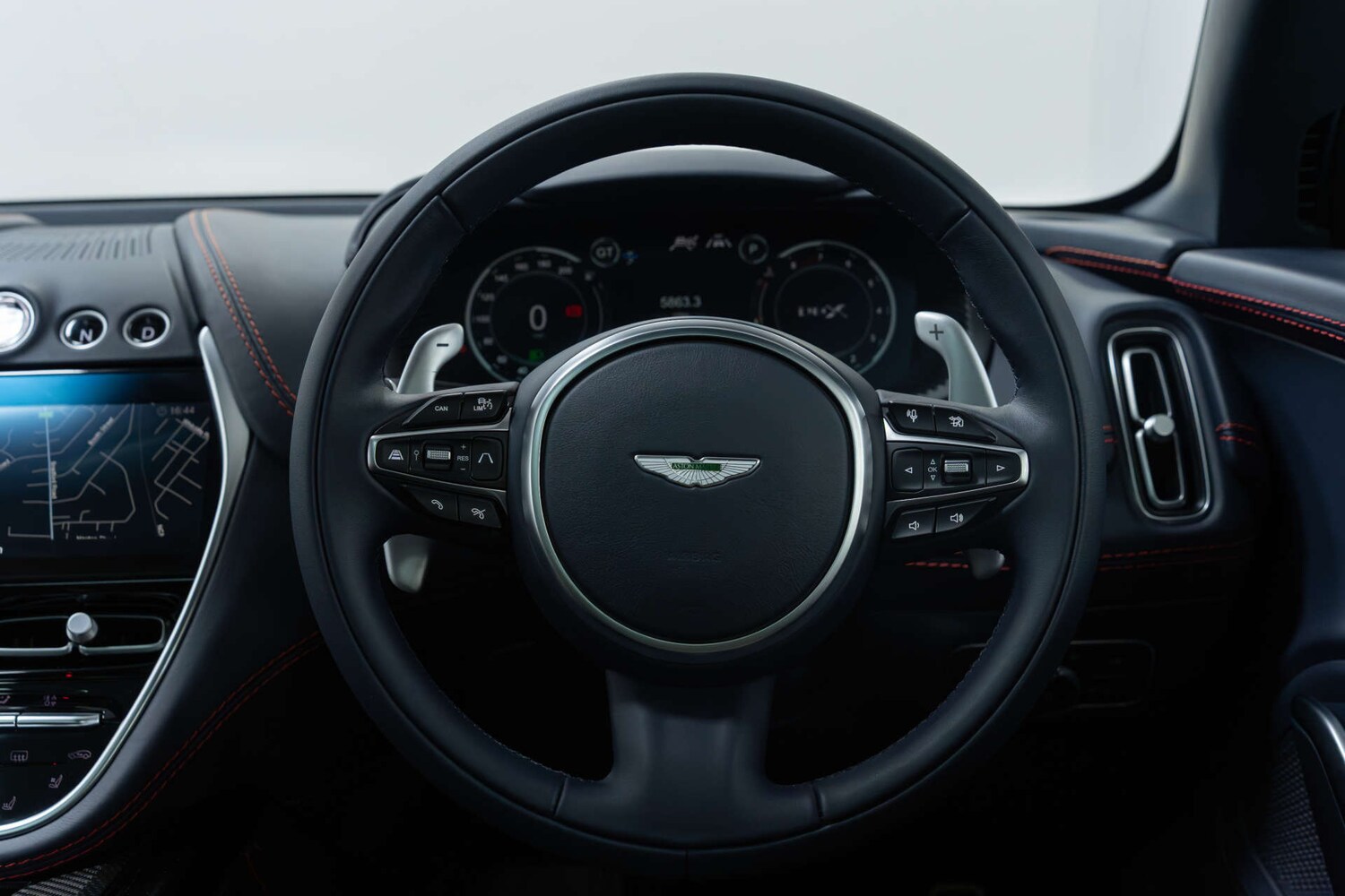 Used Aston Martin DBX 2023 for sale - 77590627: Photo 34