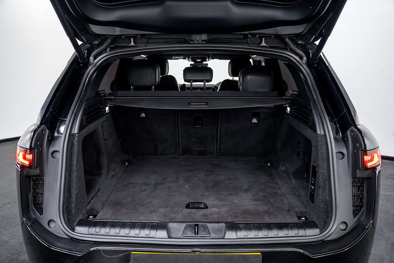 Used Land Rover Range Rover Sport 2024 for sale - 77406669: Photo 4