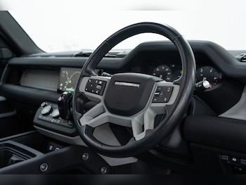 Used Land Rover Defender 110 2024 for sale - 78952000: Photo