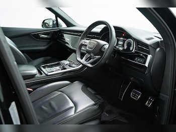 Used Audi Q7 2023 for sale - 79335042: Photo