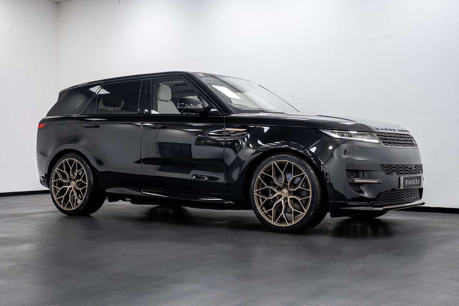 Used Land Rover Range Rover Sport 2024 for sale - 77406623: Photo 13