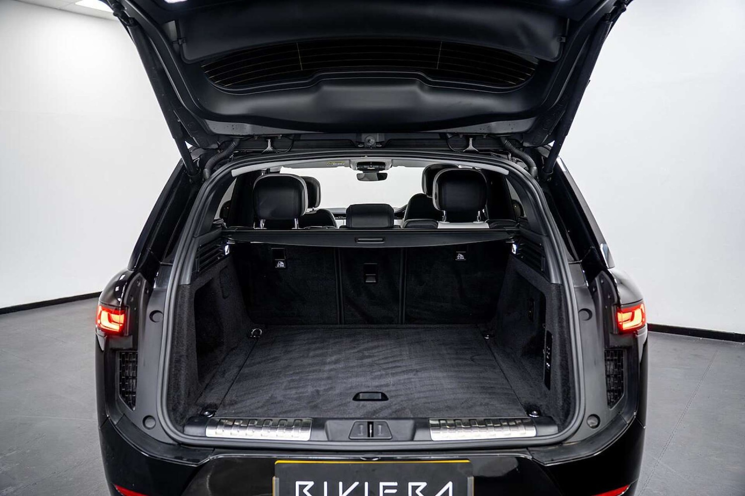 Used Land Rover Range Rover Sport 2024 for sale - 77406623: Photo 18