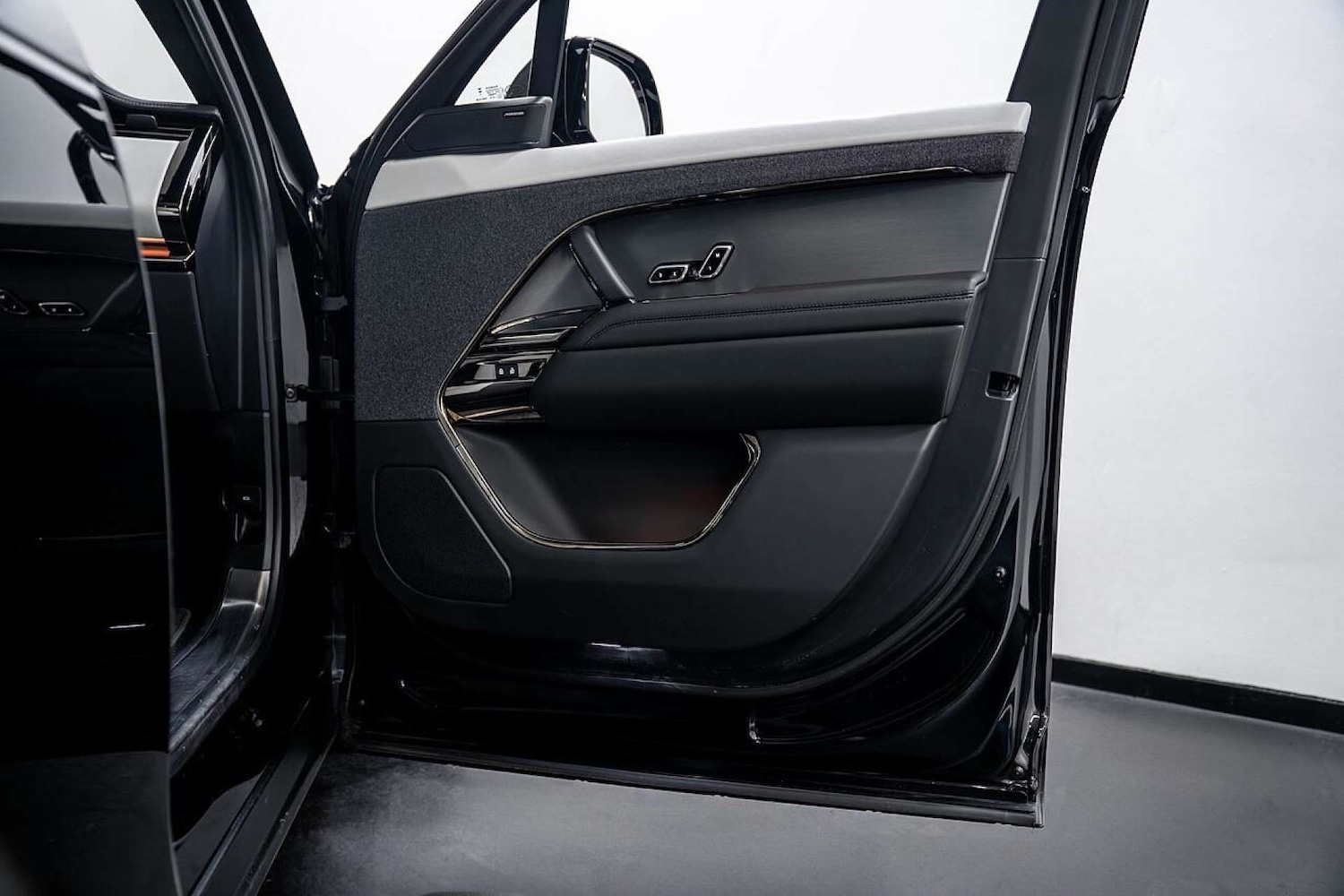 Used Land Rover Range Rover Sport 2024 for sale - 77406623: Photo 24