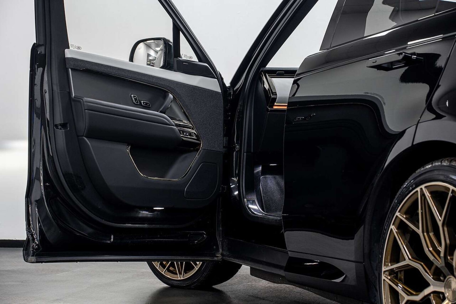 Used Land Rover Range Rover Sport 2024 for sale - 77406623: Photo 6