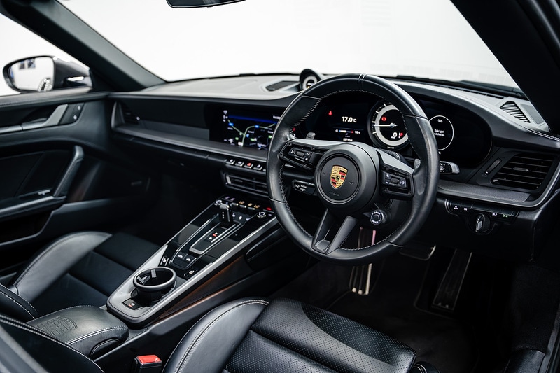 Used Porsche 911 2021 for sale - 76081377: Photo 2