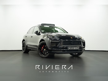 Used Porsche Macan 2023 for sale - 79409900: Photo
