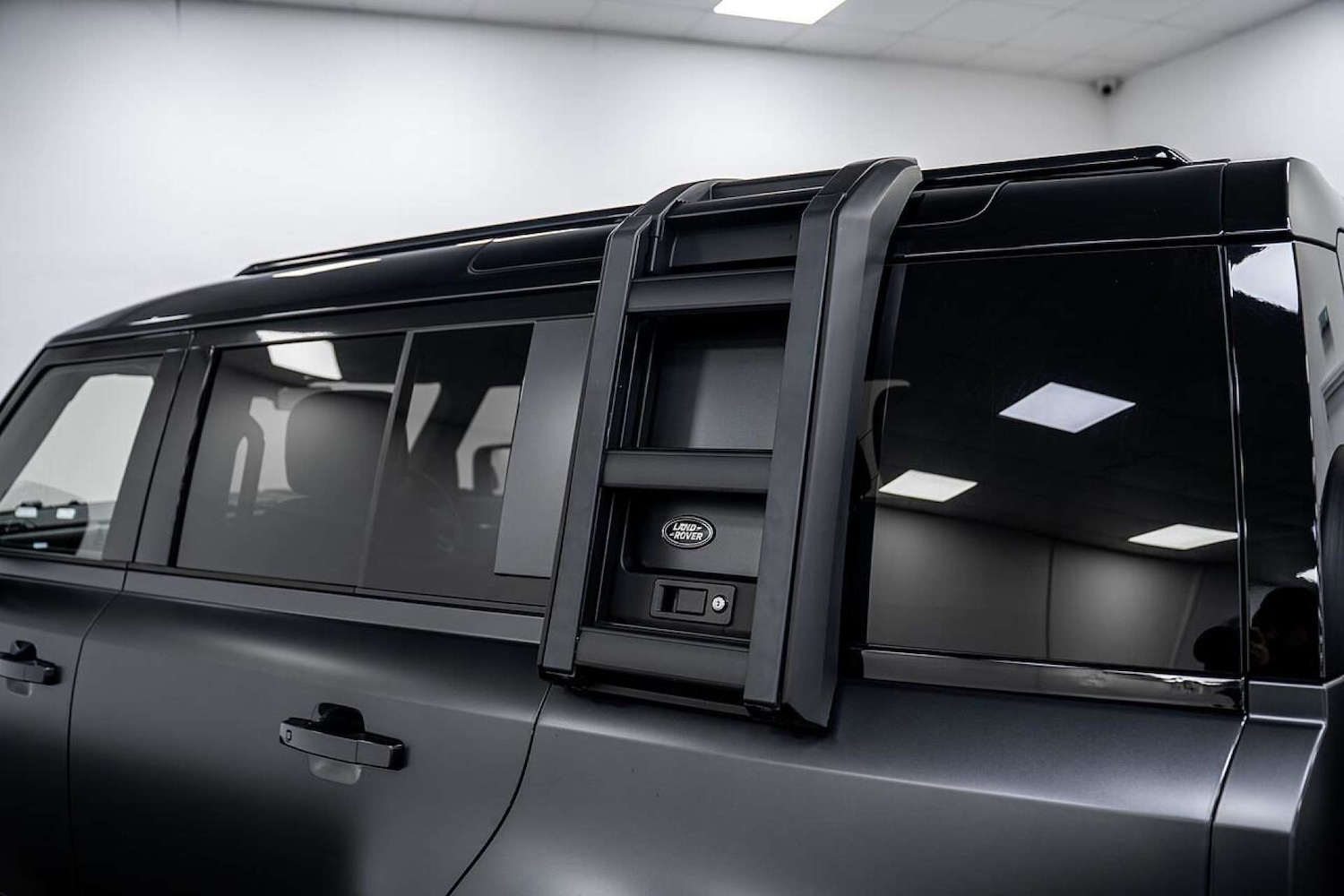 Used Land Rover Defender 2022 for sale - 77406636: Photo 21