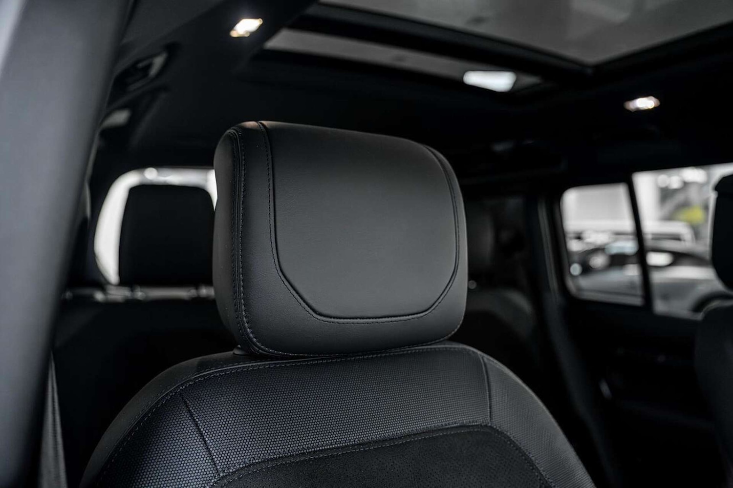 Used Land Rover Defender 2022 for sale - 77406636: Photo 31