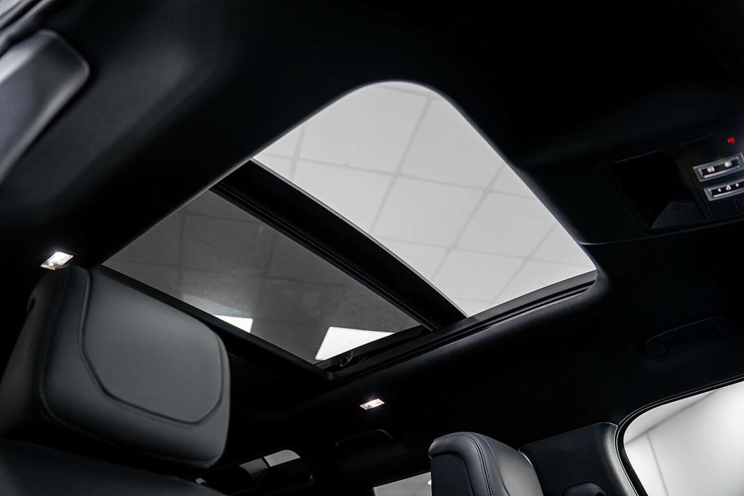 Used Land Rover Defender 2022 for sale - 77406636: Photo 43