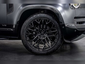 Used Land Rover Defender 2022 for sale - 77406636: Photo