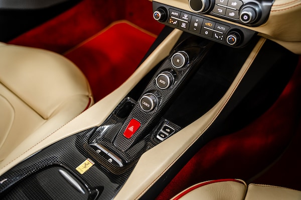 Used Ferrari Portofino 2020 for sale - 75643090: Photo 32