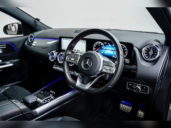 Used Mercedes-Benz GLA 2021 for sale - 75947940: Photo