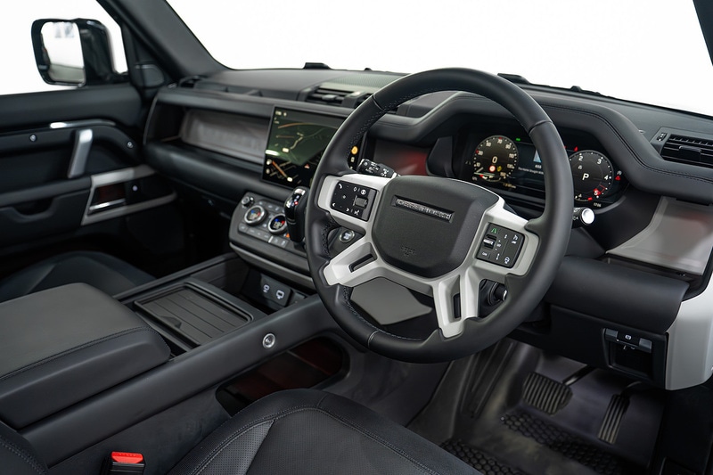 Used Land Rover Defender 2024 for sale - 76413346: Photo 2