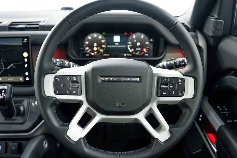 Used Land Rover Defender 2024 for sale - 76413346: Photo 33