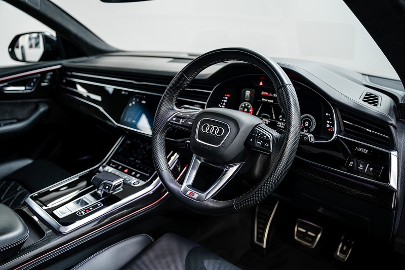 Used Audi Q8 2021 for sale - 76243578: Photo 2