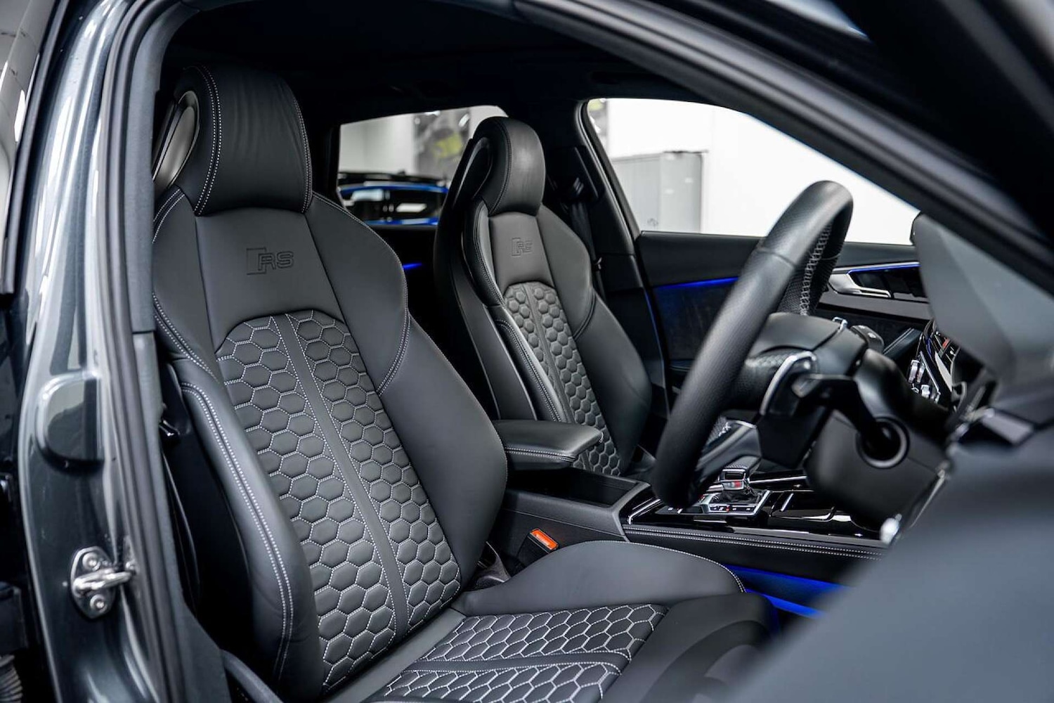 Used Audi RS4 2021 for sale - 77406631: Photo 3