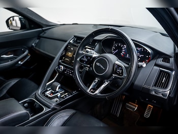 Used Jaguar E-Pace 2021 for sale - 76230487: Photo