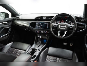 Used Audi RS Q3 2023 for sale - 79434996: Photo