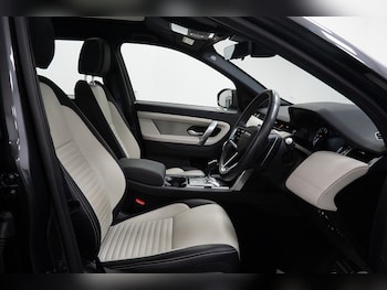 Used Land Rover Discovery Sport 2023 for sale - 79458577: Photo
