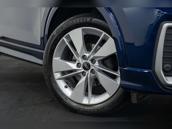Used Audi Q2 2023 for sale - 78769398: Photo