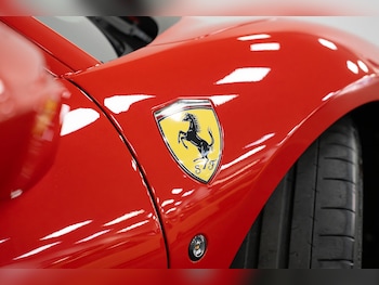 Used Ferrari F8 Tributo 2020 for sale - 78952029: Photo