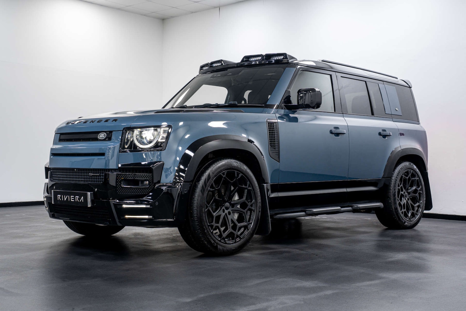 Used Land Rover Defender 2023 for sale - 77406696: Photo 11