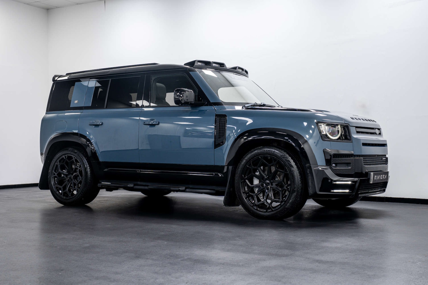 Used Land Rover Defender 2023 for sale - 77406696: Photo 13