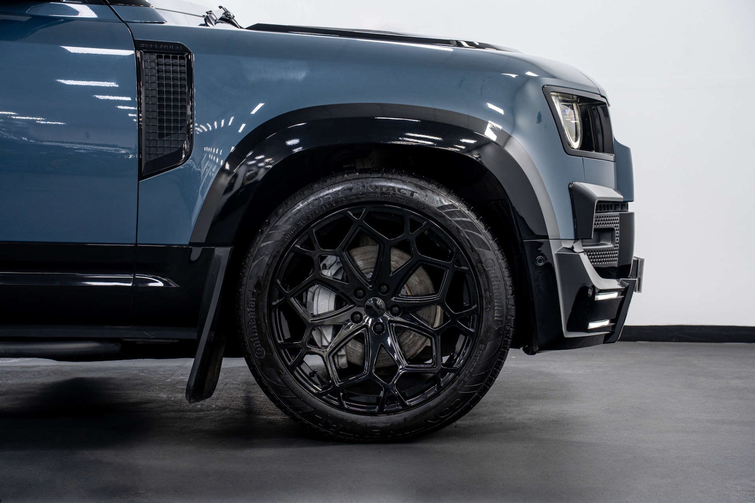 Used Land Rover Defender 2023 for sale - 77406696: Photo 15