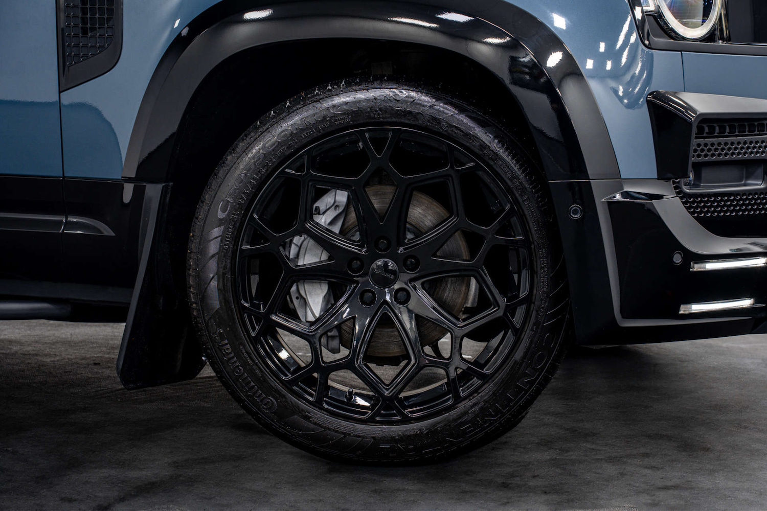 Used Land Rover Defender 2023 for sale - 77406696: Photo 4