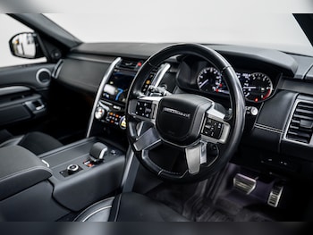 Used Land Rover Discovery 2022 for sale - 76798855: Photo