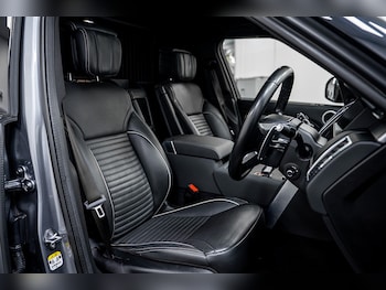 Used Land Rover Discovery 2022 for sale - 76798855: Photo