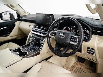 Used Toyota Land Cruiser 2023 for sale - 76482566: Photo