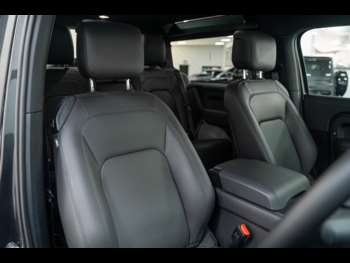 Used Land Rover Defender 90 2024 for sale - 75243140: Photo